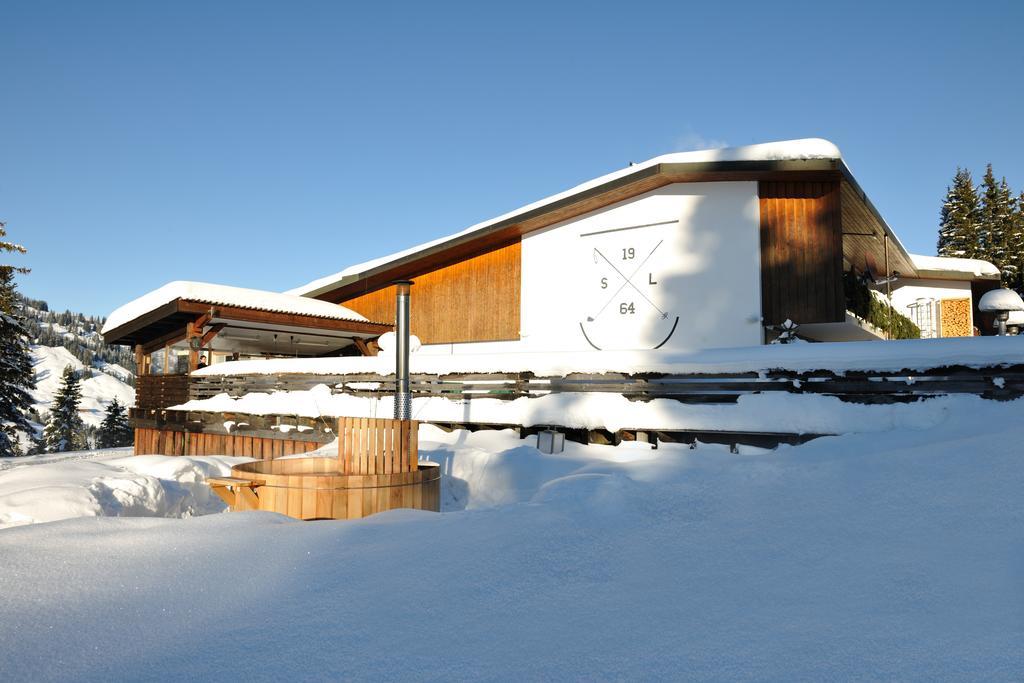 Saanewald Lodge Saanenmöser Exterior foto